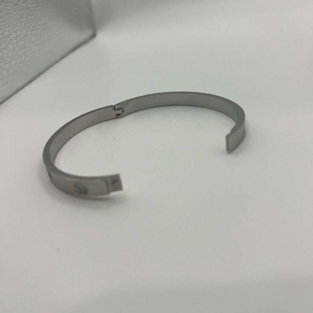 Silver Heart and Stone Bangle Bracelet - Picture 10 of 13